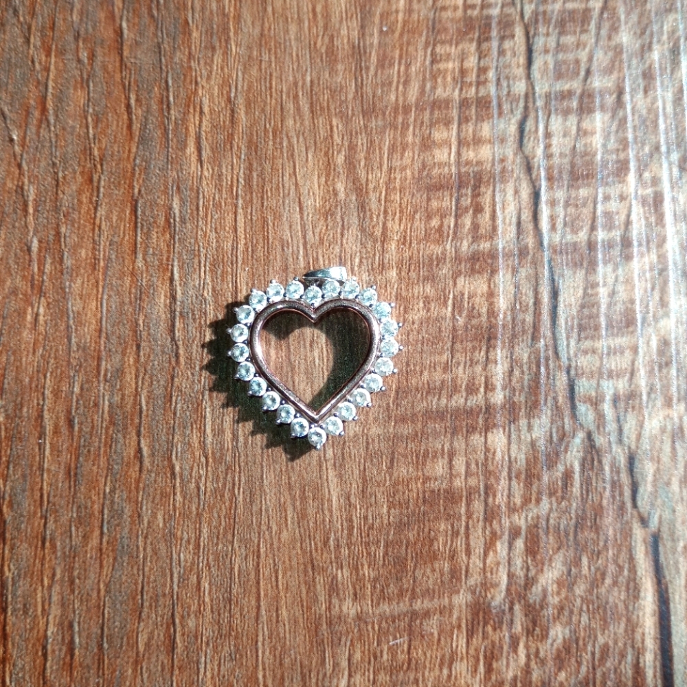 Heart pendant